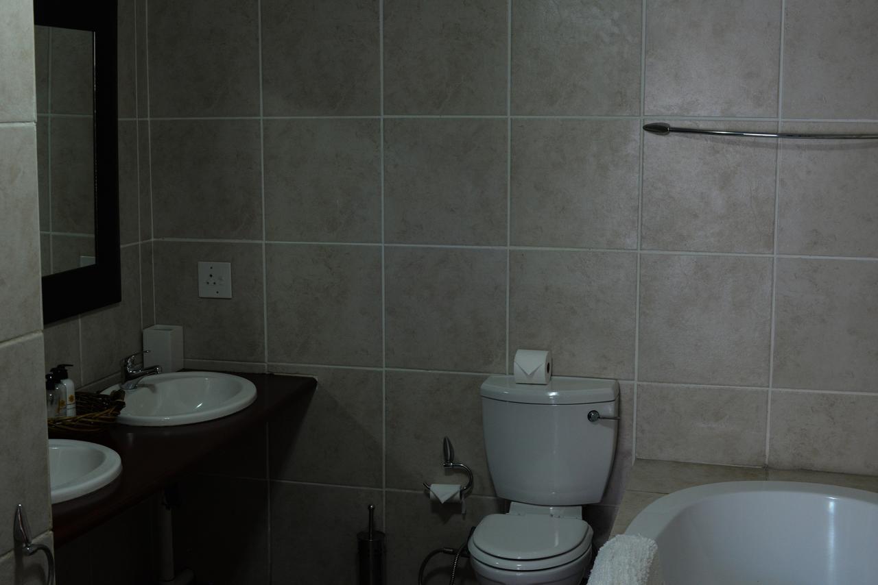 Avant Garde Lodge Кемптън Парк Екстериор снимка