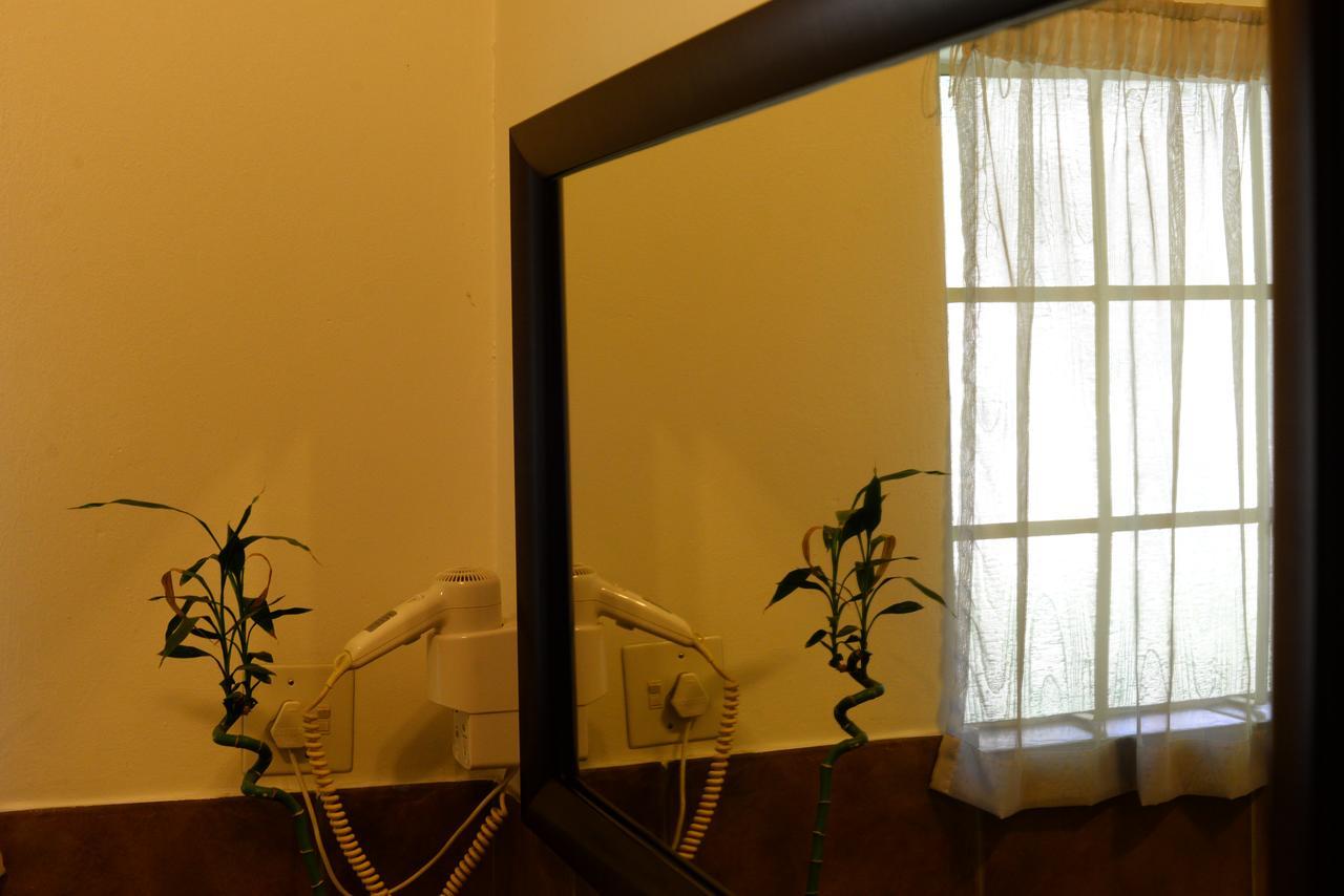 Avant Garde Lodge Кемптън Парк Екстериор снимка